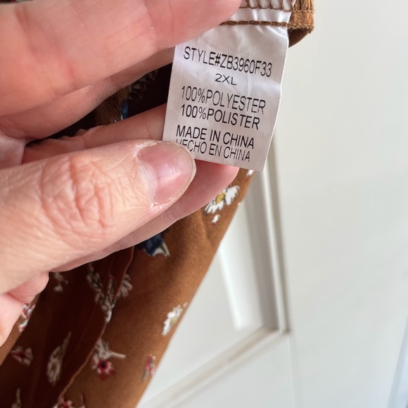 Zenobia - Women’s Blouse - 2XL - Picture 3 of 3